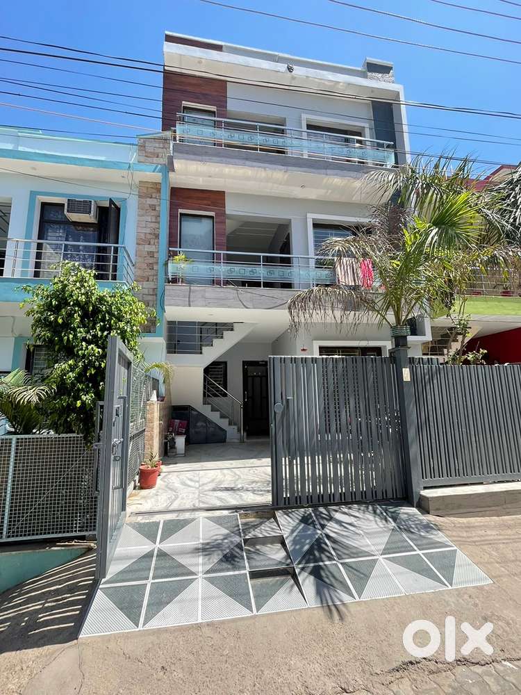 2BHK ground floor for family