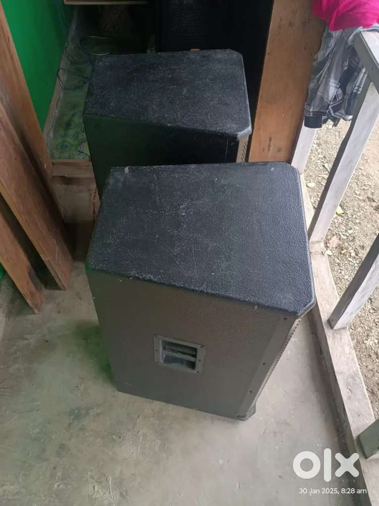 Dj sound Box 5 mouth old Super sound quality