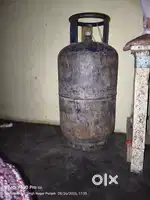 HP ka cylinder 19 kilo bechna hai khali