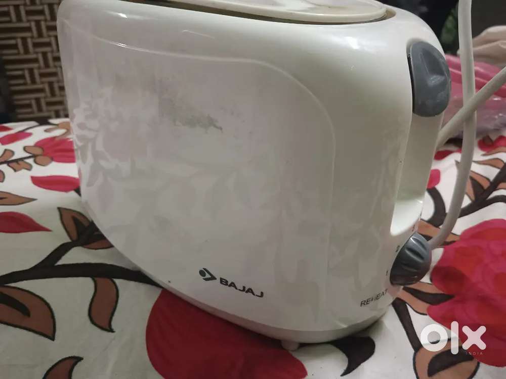 Toaster Bajaj company
