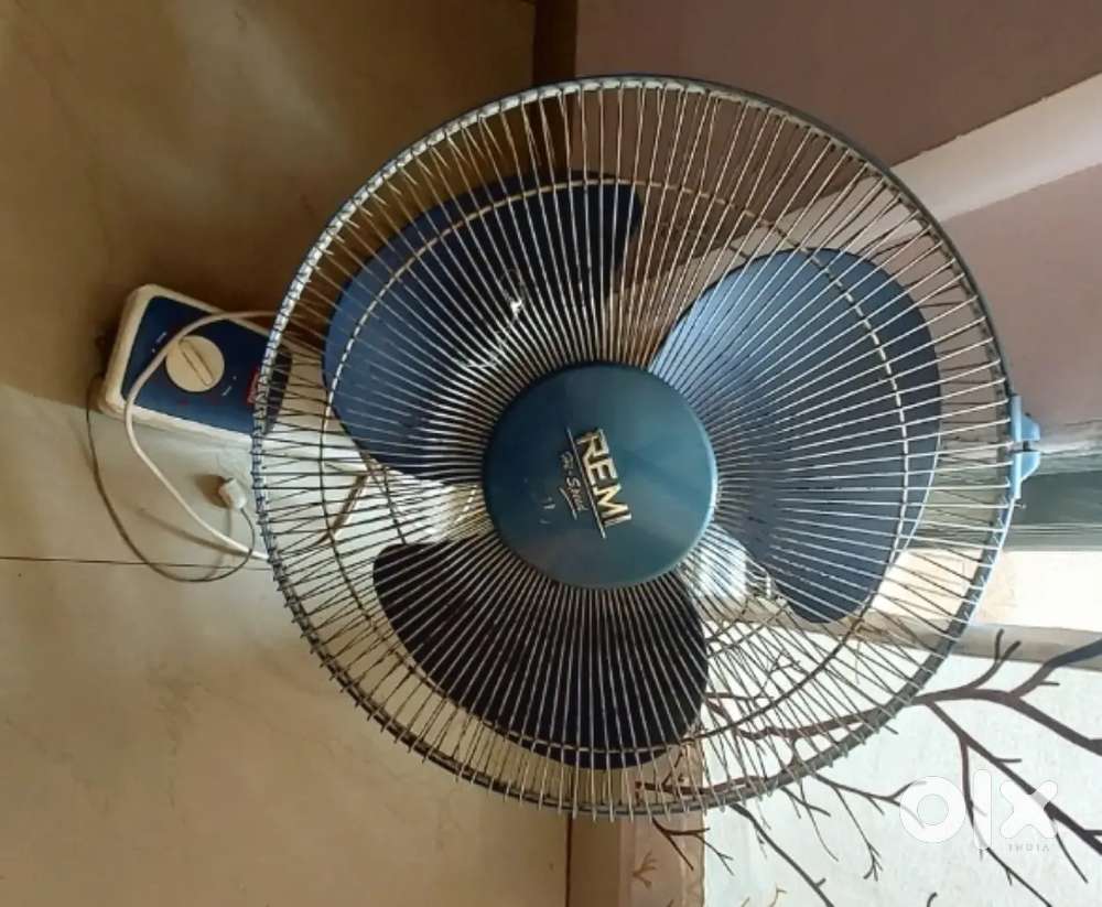 2 table Fan