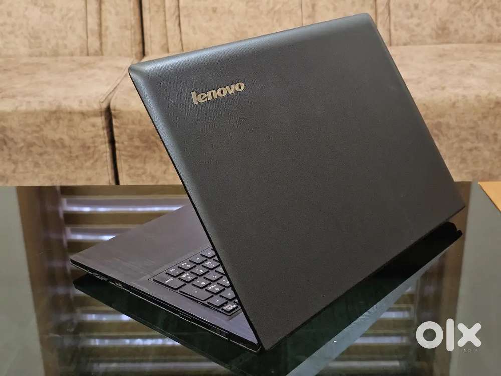 LENOVO LAPTOP FOR SALE! (WITH BAG)