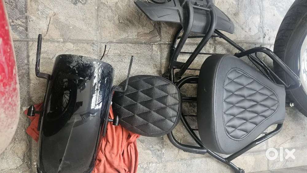 Bobar for बुलेट डबल फोल्डिंग सीट,शार्ट मड गार्ड,for metior