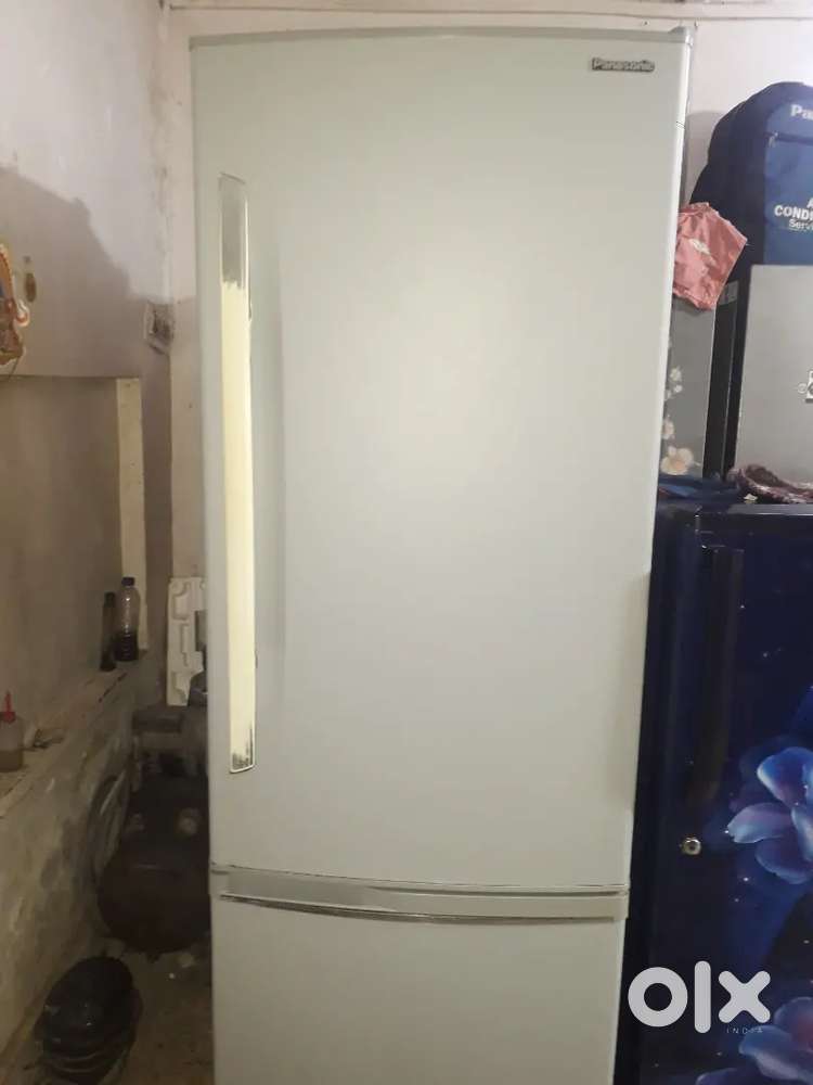 EXCELLENT WORKING CONDITIONS PANASONIC FRIDGE 315L