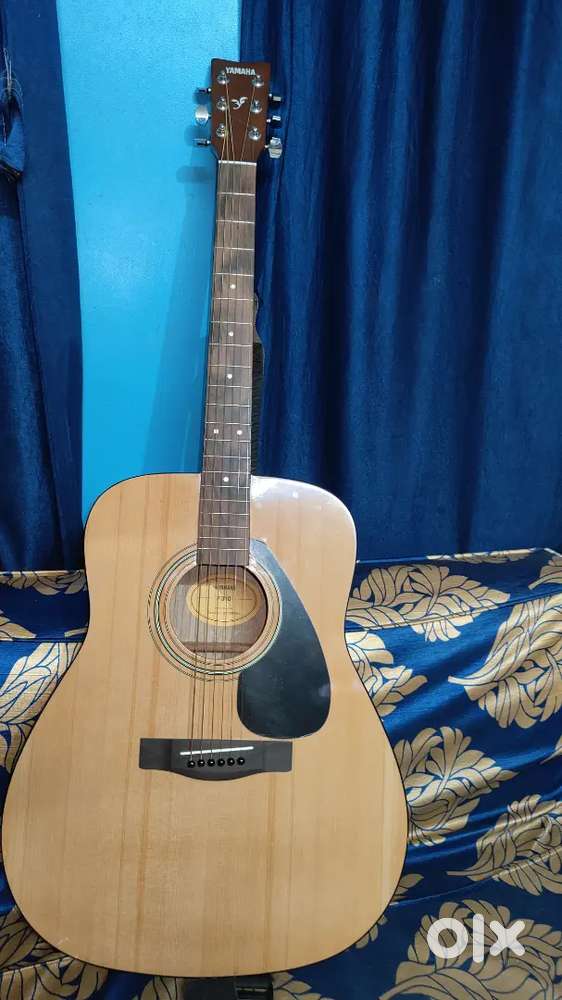 Yamaha F310 Acoustic Guitar