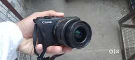 Canon M200 Mirrorless