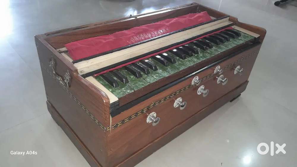 Double line Sagwan Harmonium