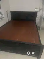 Queen Size Bed (Hardwood) with and without storage available for Sale