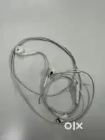 Unused Apple earpods wired