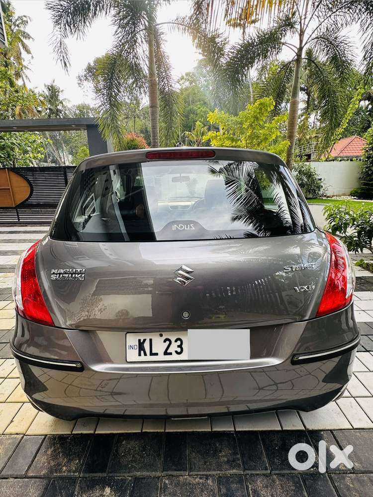 Maruti Suzuki Swift VXi + Manual, 2017, Petrol