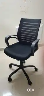 Nilkamal office chair for sell