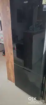 Double door refrigerator