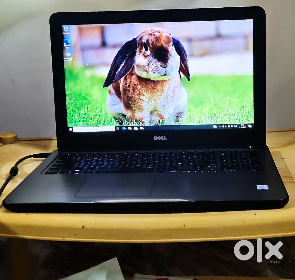 Dell laptop i3 6th full condition new battery