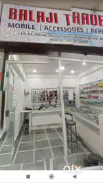 Shop available in minal Shopping mall on rent