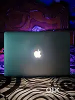 Apple Macbook PRO INTEL AI CORE i7 Retina OLED Display Model