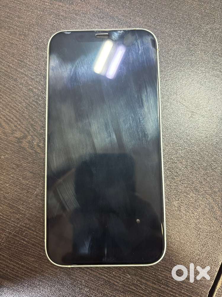 Selling a Good Condition Iphone 12