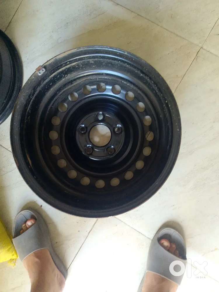 Alloy wheel kia 18 inch