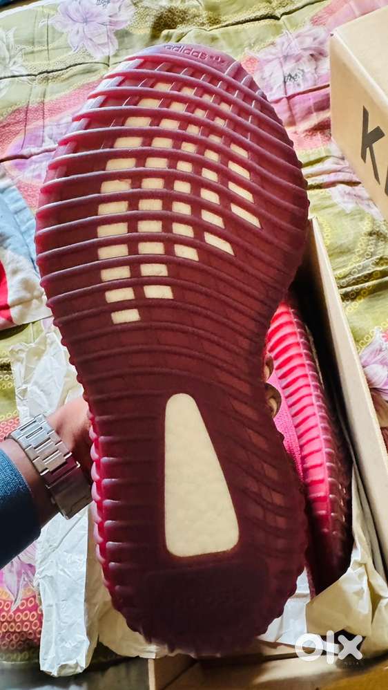 Yeezy 350 cmpct slate red UK9