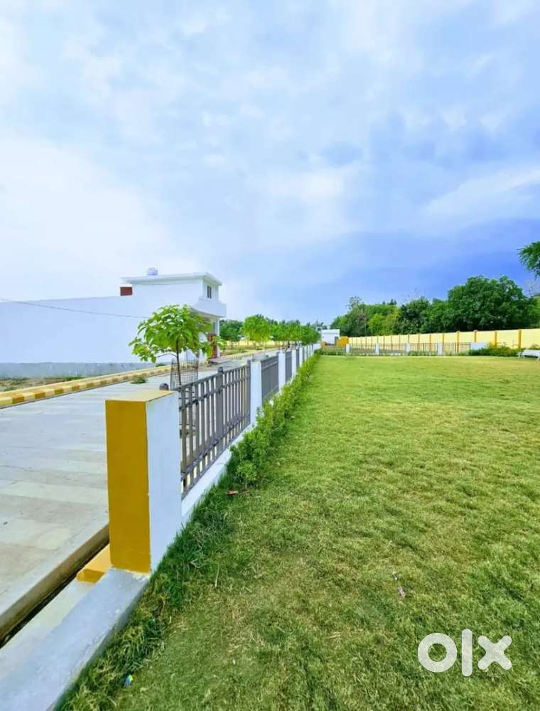 Plot for sale on Lucknow -Kanpur Road at only 1099/ per square feet