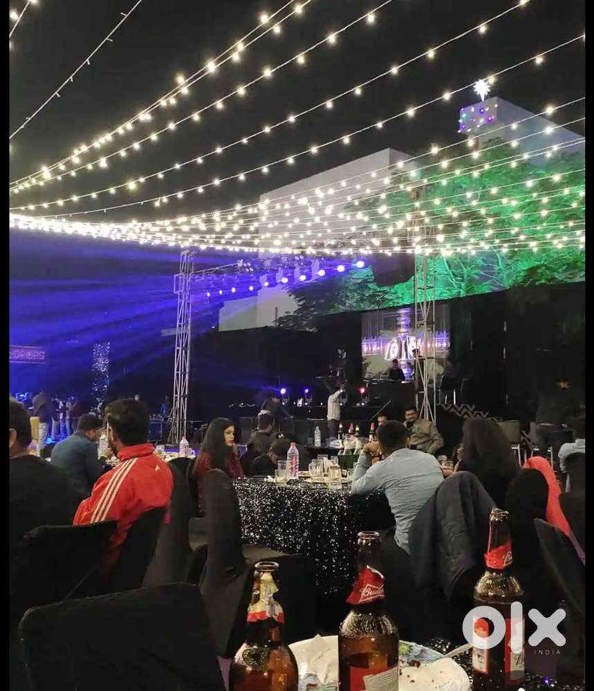 Female Steward ki jarurat hai