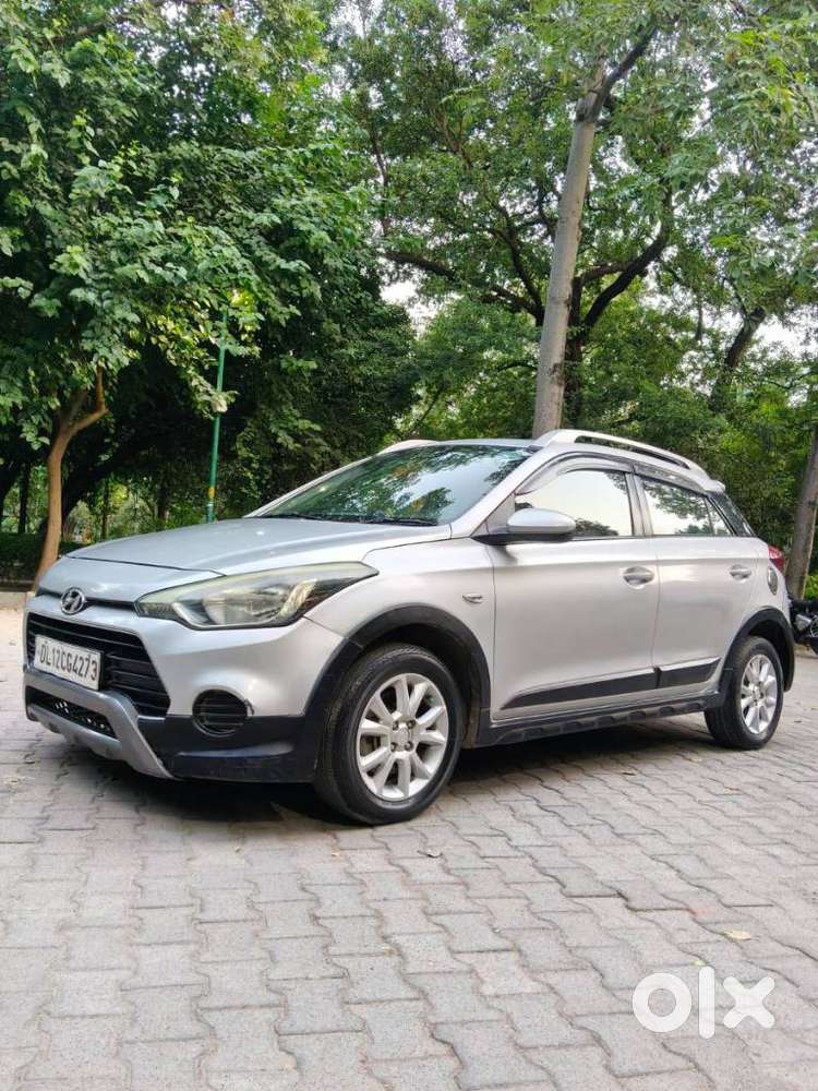 Hyundai i20 Active SX Petrol, 2015, CNG & Hybrids