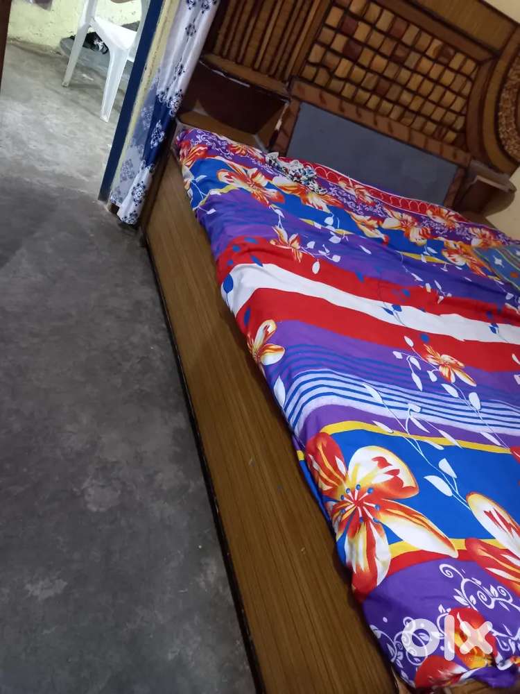 Ghar sift kar rahe hai isliye sell karna hai