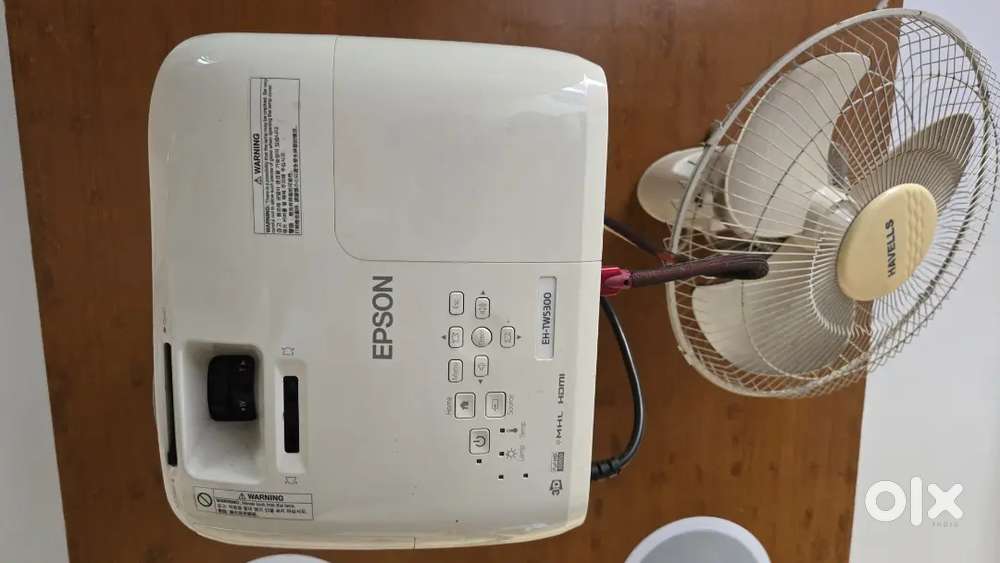 Epson projector and screen