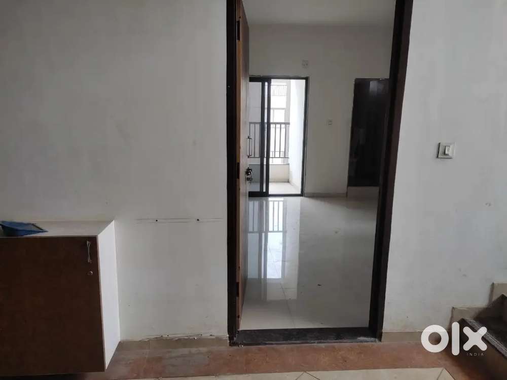 Road Facing Corner house