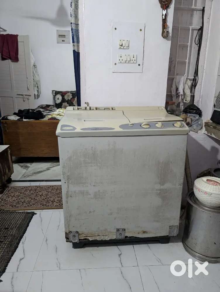 Videocon washing machine 10 years old.