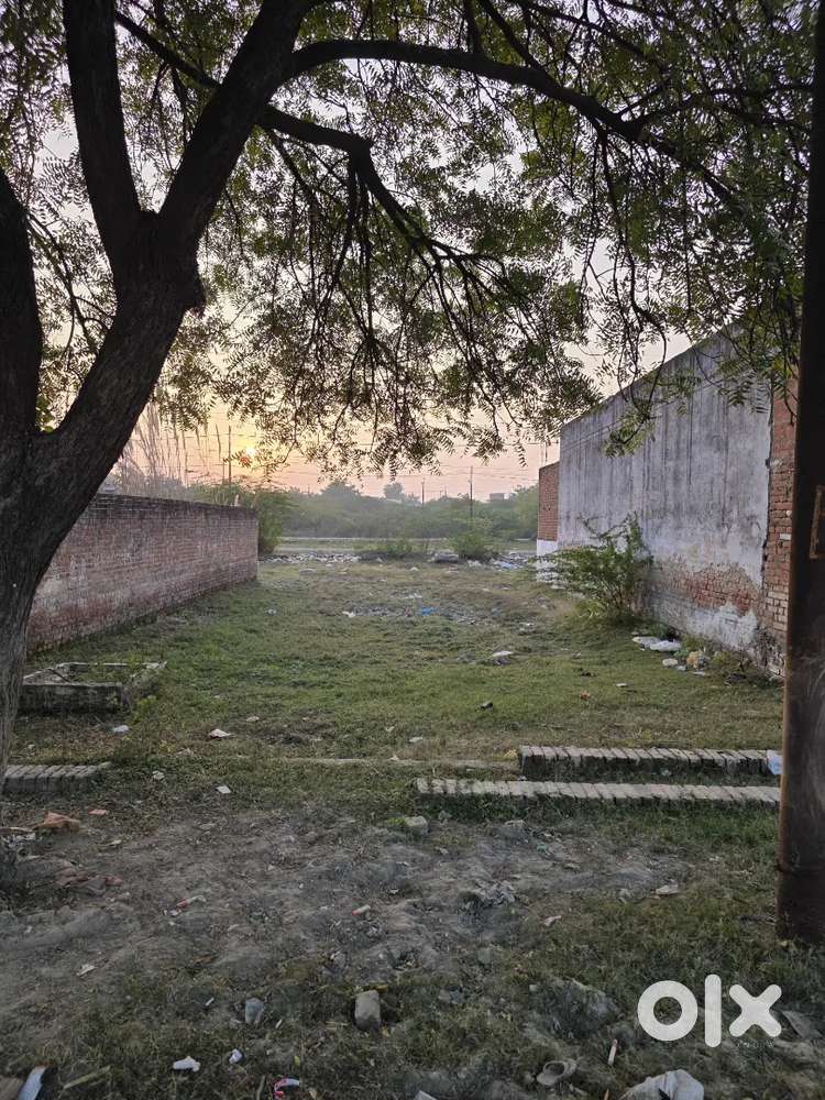 Awas vikas free hold Residencial 200 gaj plot