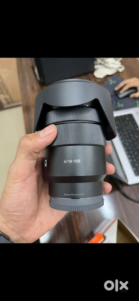 Sony E mount  E pz 18-105 mm lens