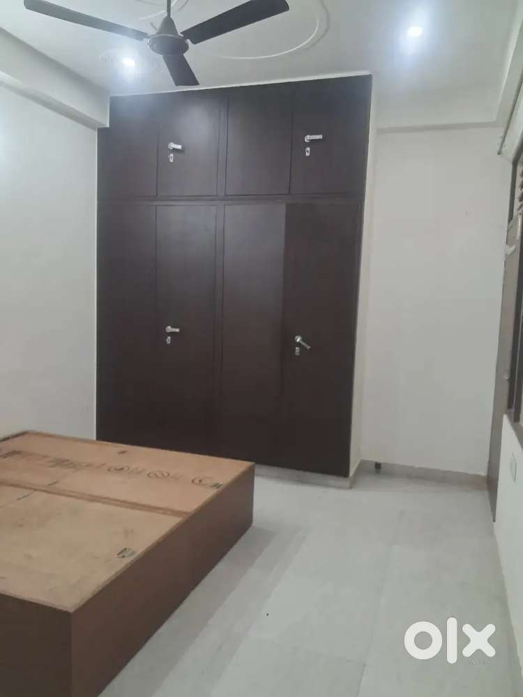 Furnished 2 beds 2 bathroom and balcony