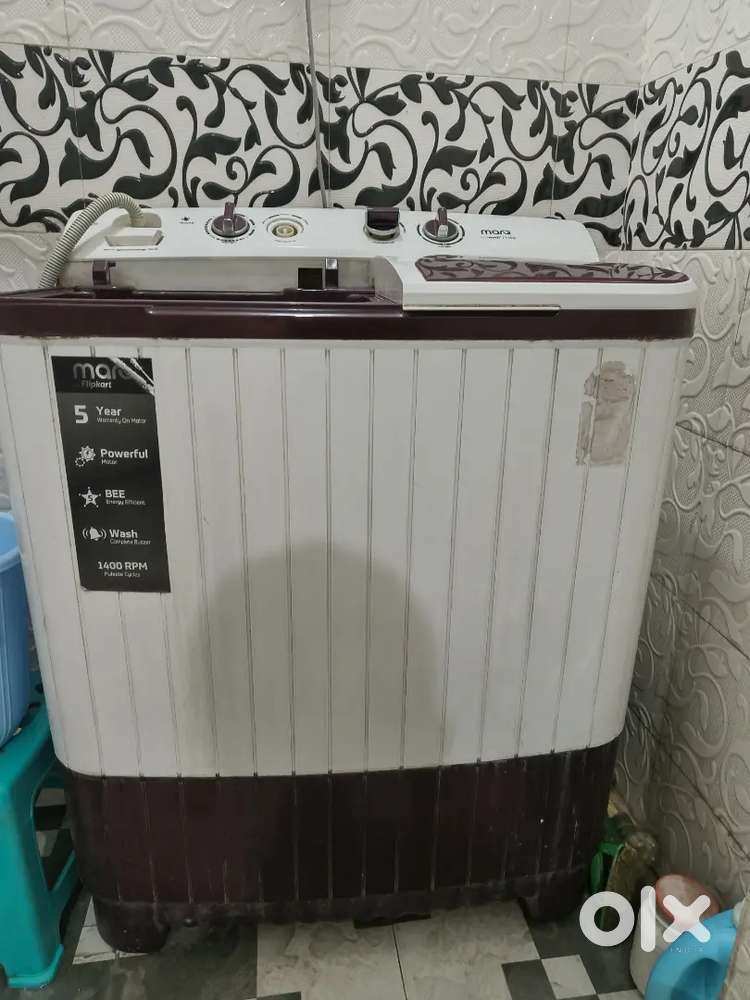 Semi automatic washing machine