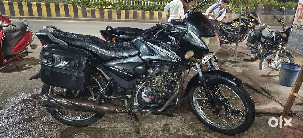 All tyre is new black colour mint condition