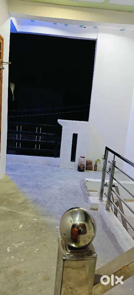 Well-maintained 1BHK for Rent – 2nd Floor, West Facing, 2 Car Parking,