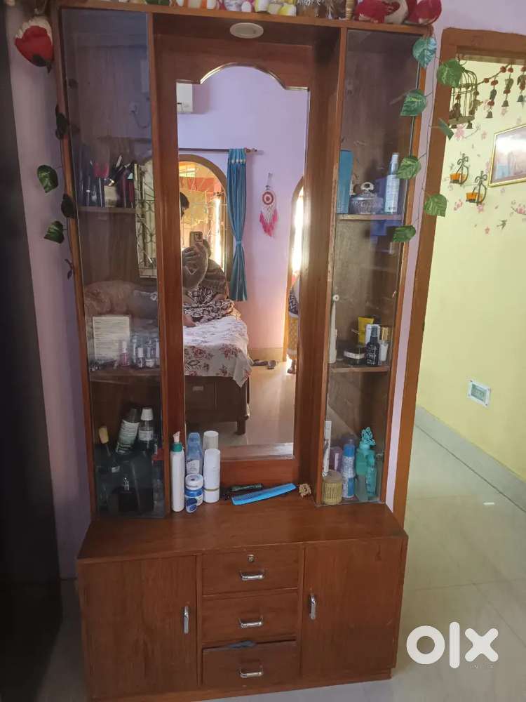 Dressing table with Storage and drawer