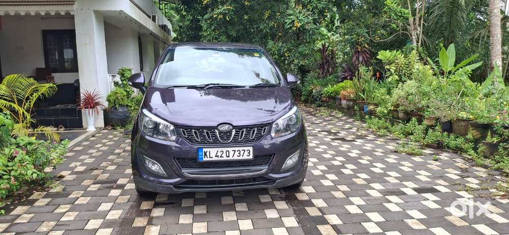 Mahindra Marazzo M6, 2018, Diesel