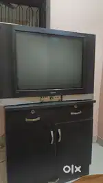 Big Size Onida Box TV with Wooden Cabinet