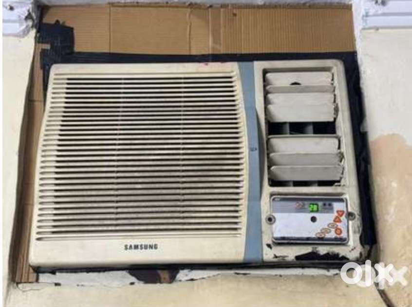 Samsung old model 1 ton ac in working condition