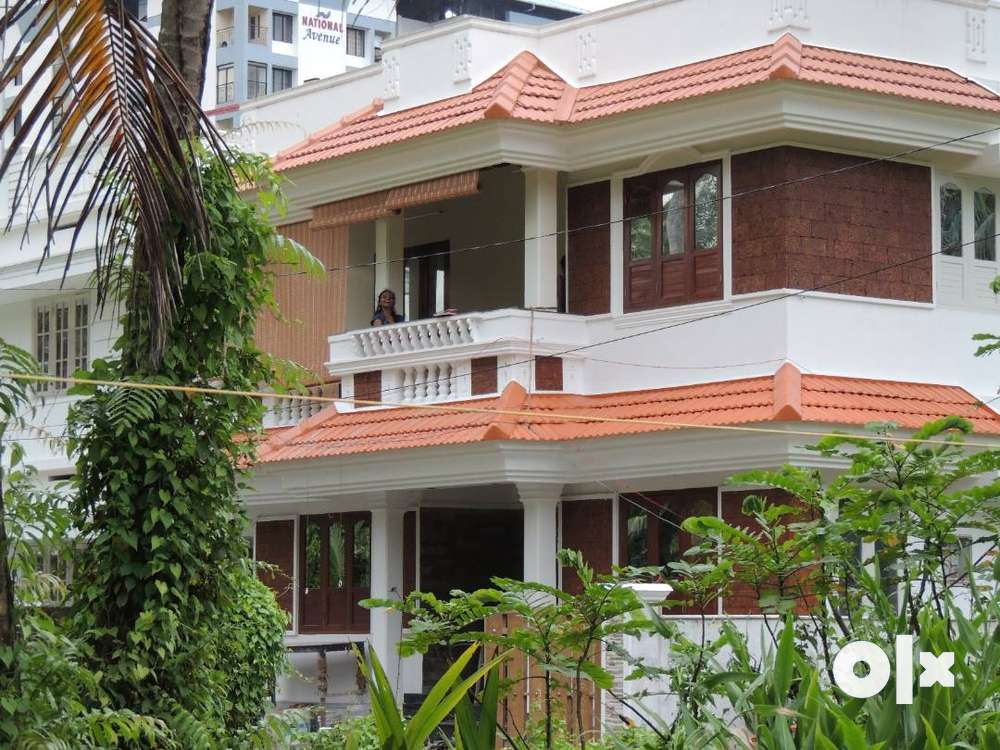 4Cent 2000 Sq Ft Fully-Furnished House for Sale at Edapally, Kochi.