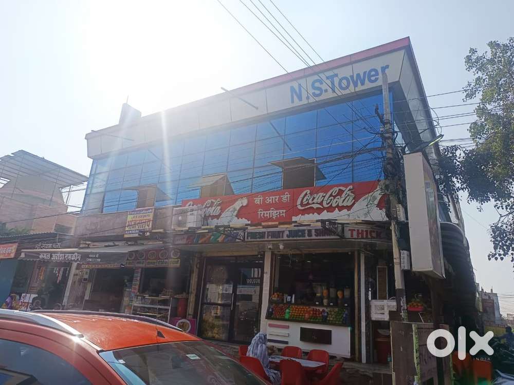 Main road property for lease/rent