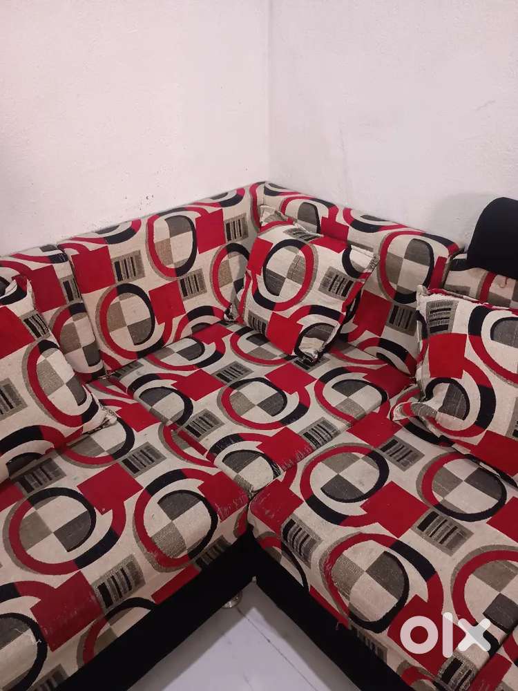 7 Seater Sofa set with cushions