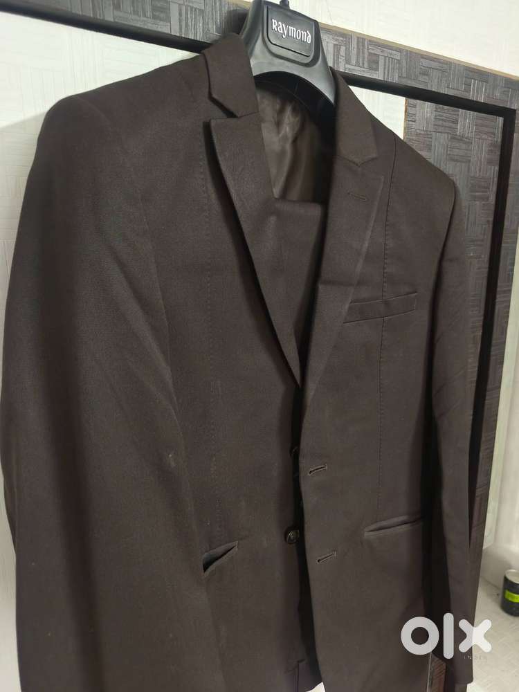 Raymond Men’s Suit – Dark Brown, Size M with Pant (31)