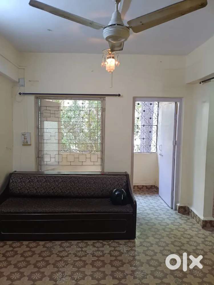 Jb nagar metro station 1bhk unfurnished flat near marol Andheri East
