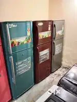 { 5 } SAAL DHAMAKA WARRANTY FRIDGE GOOD QUALITY GOOD LOOKING.