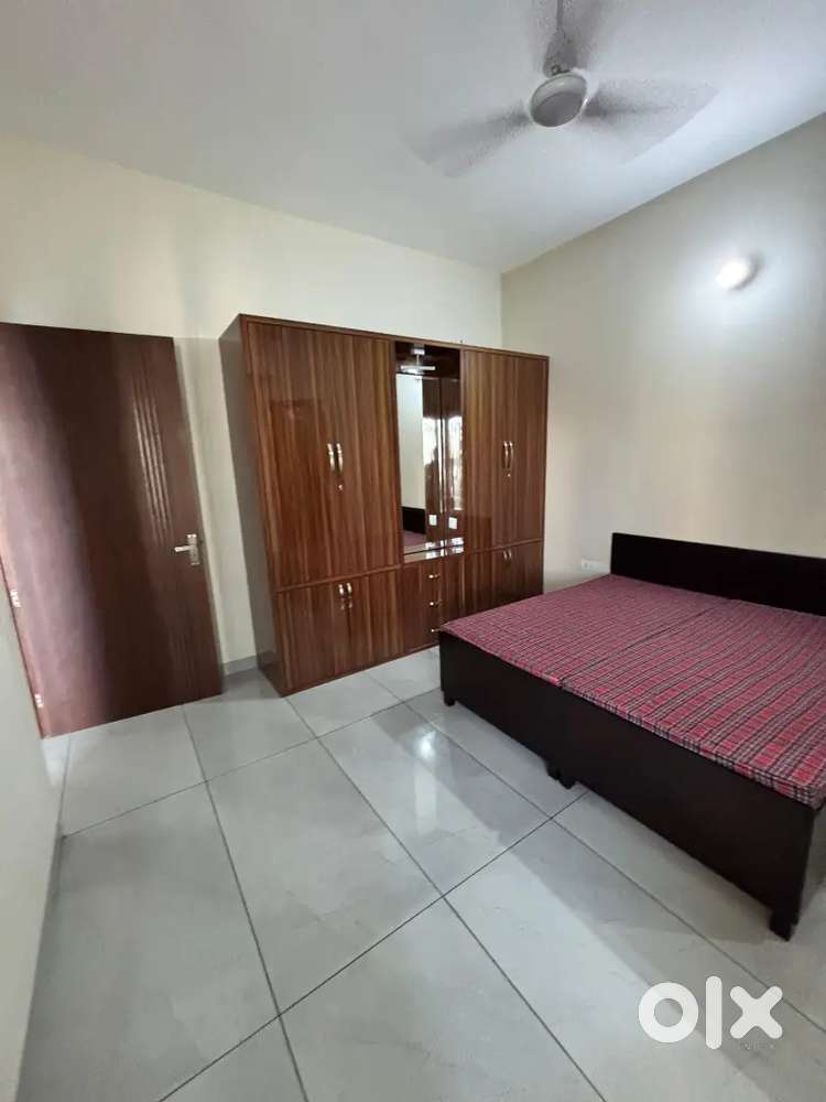 NEWLY BUILT 3BHK FULLY FURNISHED AVAILABLE