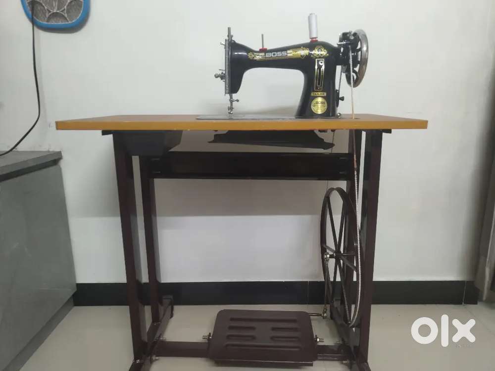 Boss Manual Sewing Machine– Mint Condition