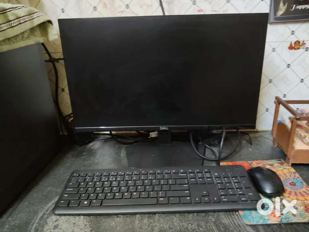 DELL MONITOR 21 INCH WITH IPS panel .. Perfect condition.