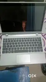 Accer Mini Touch Laptop