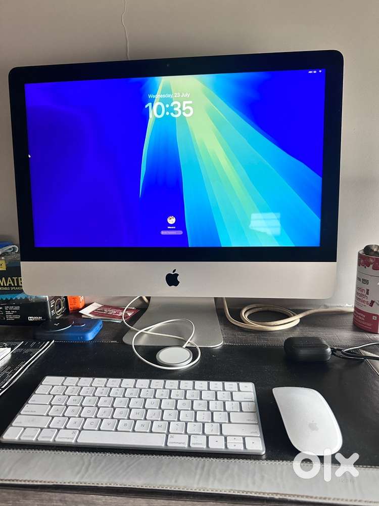 Apple iMac Retina 4k (21.5 inchs, 3.0 Ghz, i5 processor, 1TB)